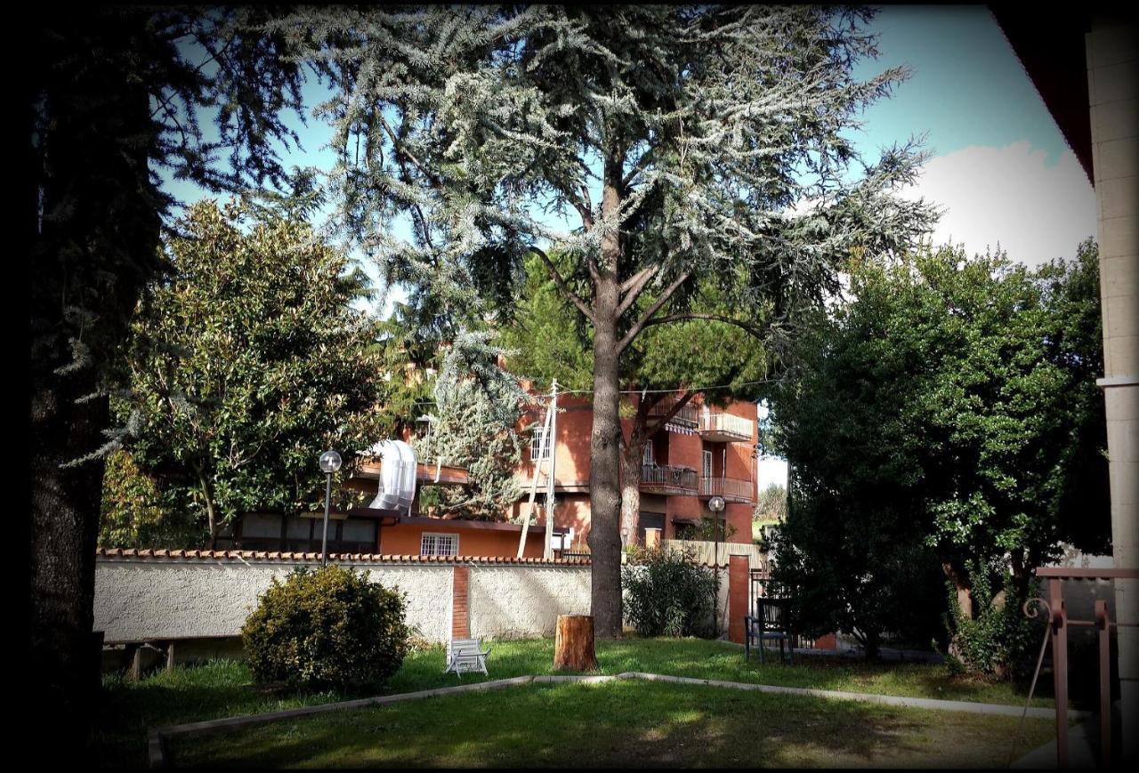La Casa Degli Oleandri Hotel Rome Exterior photo